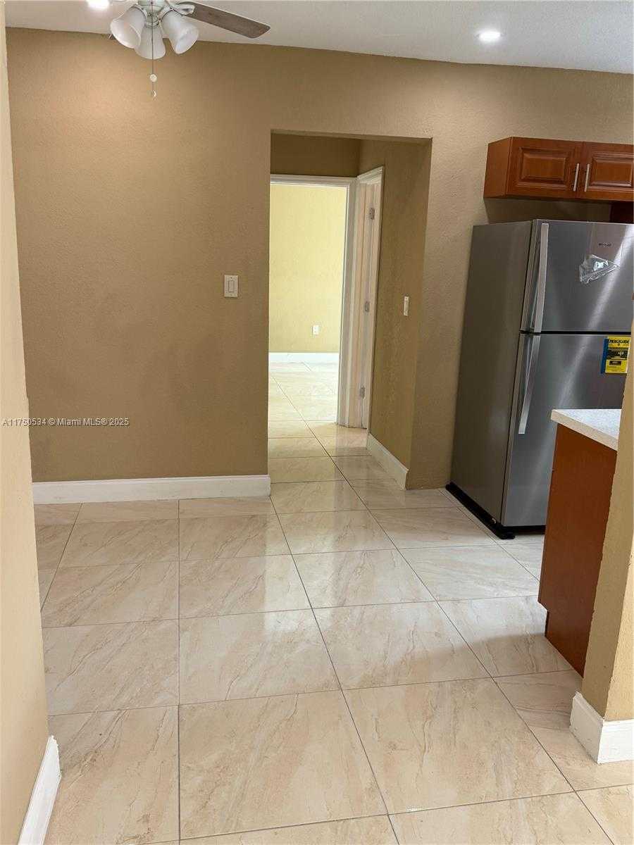 Small Image of 5501 NORTH WEST MIAMI CT, Miami Number 17