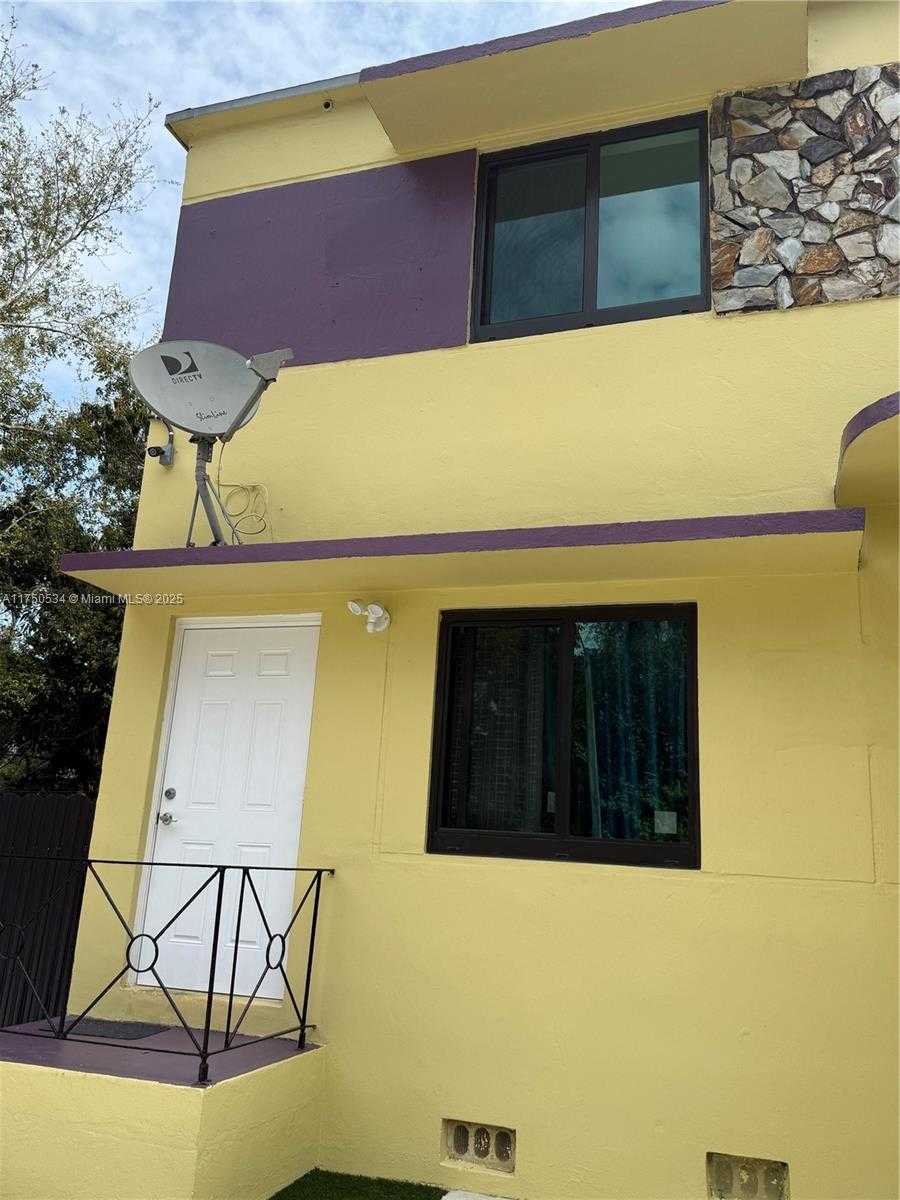 Small Image of 5501 NORTH WEST MIAMI CT, Miami Number 22