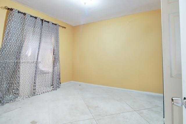 Small Image of 2655 SOUTH WEST 34TH CT, Miami Number 12