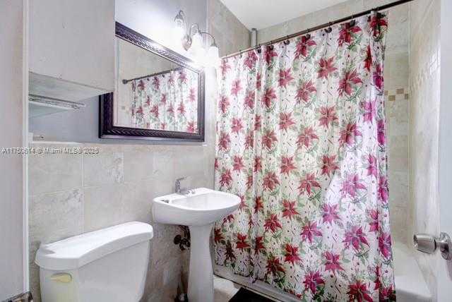 Small Image of 2655 SOUTH WEST 34TH CT, Miami Number 16