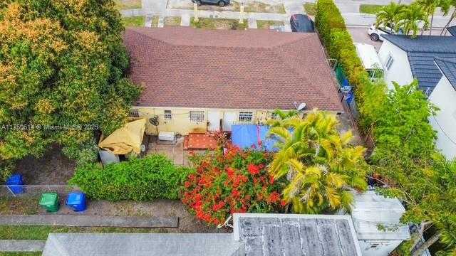Small Image of 2655 SOUTH WEST 34TH CT, Miami Number 24