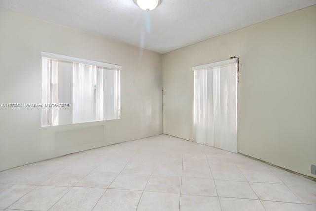 Small Image of 2655 SOUTH WEST 34TH CT, Miami Number 5