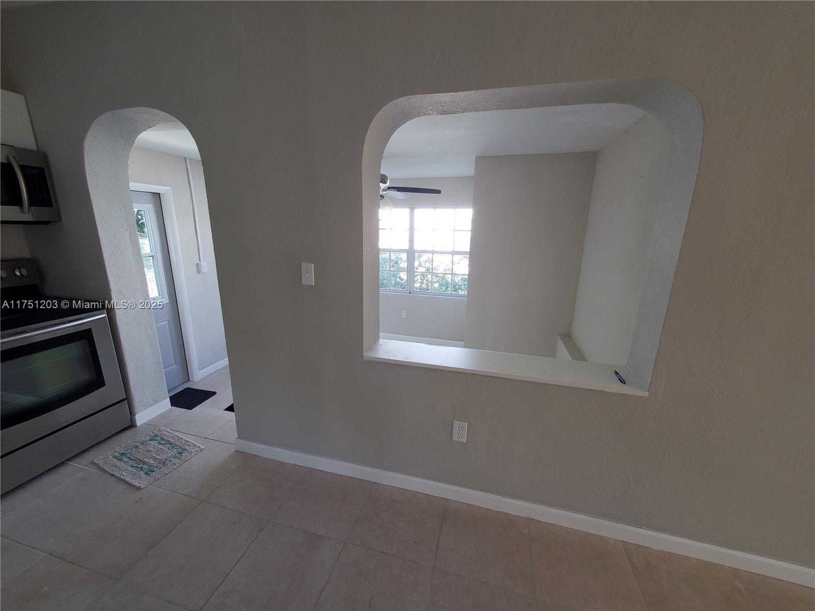 Small Image of 70 NORTH WEST 33RD ST #1, Miami Number 12