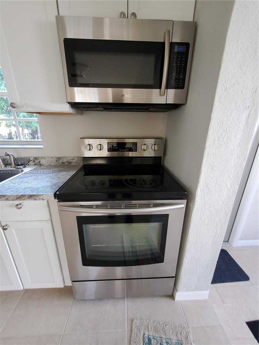 Small Image of 70 NORTH WEST 33RD ST #1, Miami Number 16