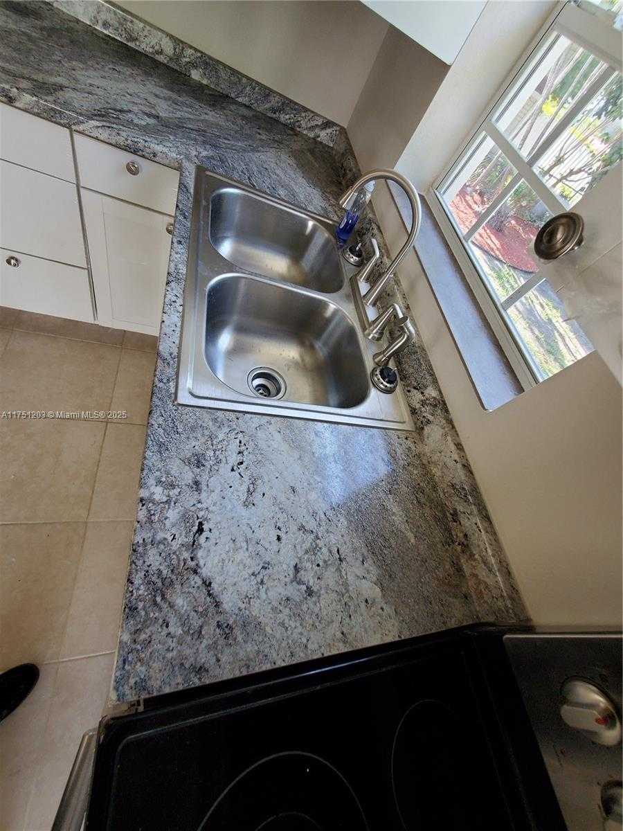 Small Image of 70 NORTH WEST 33RD ST #1, Miami Number 17