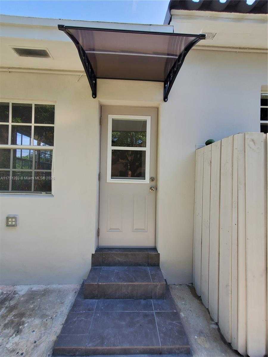 Small Image of 70 NORTH WEST 33RD ST #1, Miami Number 35