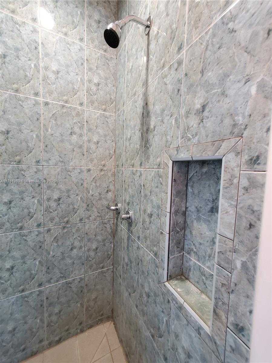 Small Image of 70 NORTH WEST 33RD ST #1, Miami Number 38