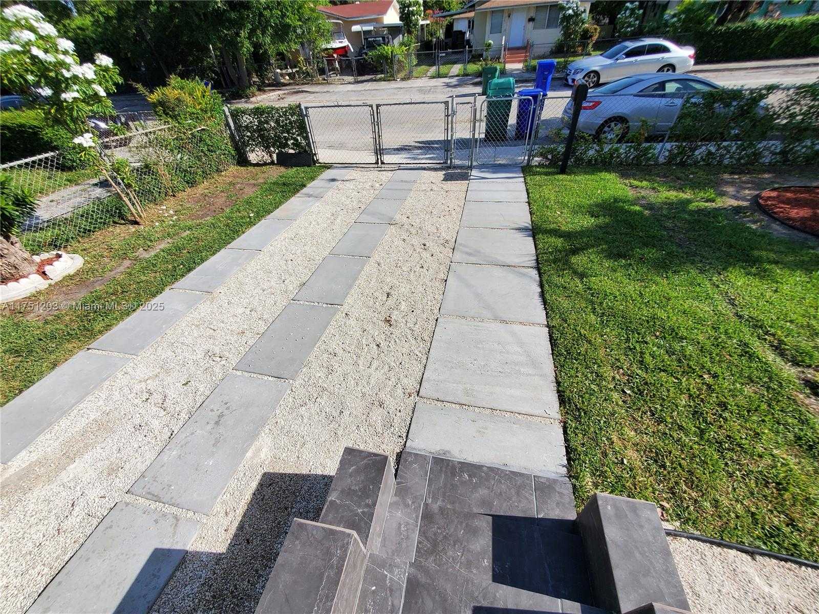 Small Image of 70 NORTH WEST 33RD ST #1, Miami Number 4
