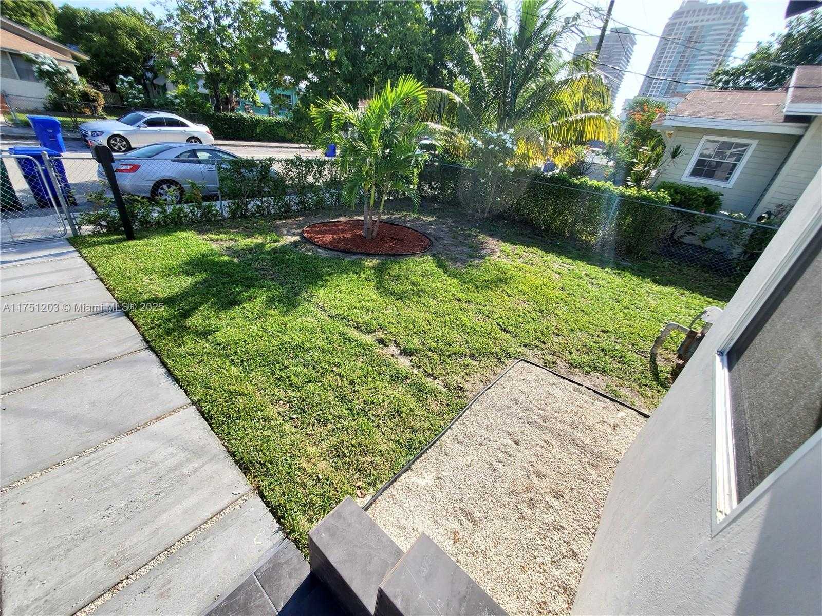 Small Image of 70 NORTH WEST 33RD ST #1, Miami Number 7
