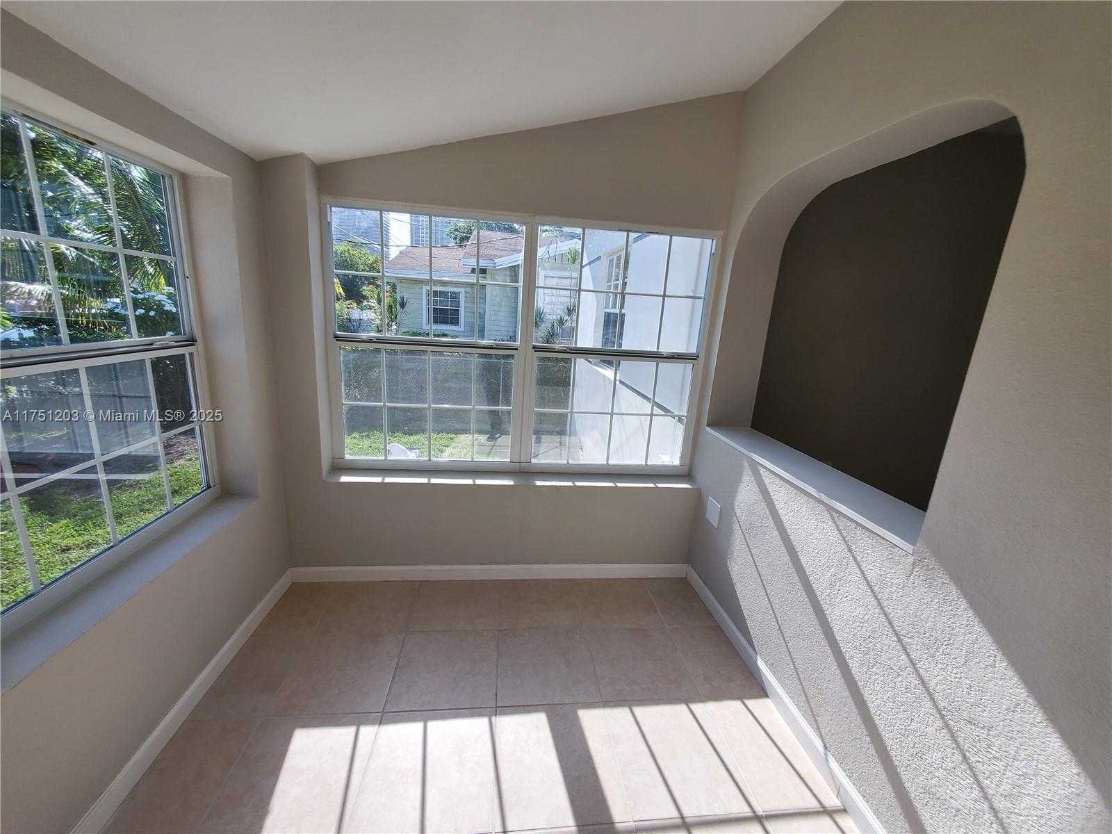 Small Image of 70 NORTH WEST 33RD ST #1, Miami Number 8
