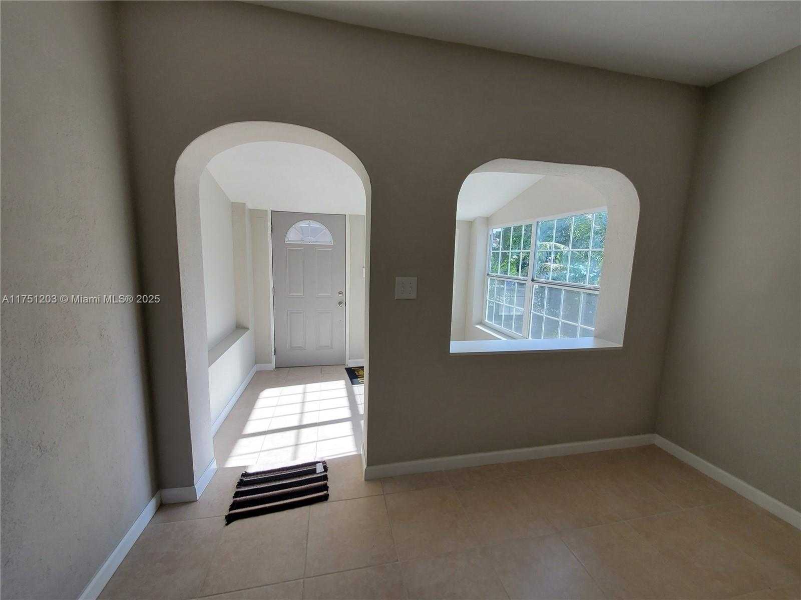 Small Image of 70 NORTH WEST 33RD ST #1, Miami Number 9