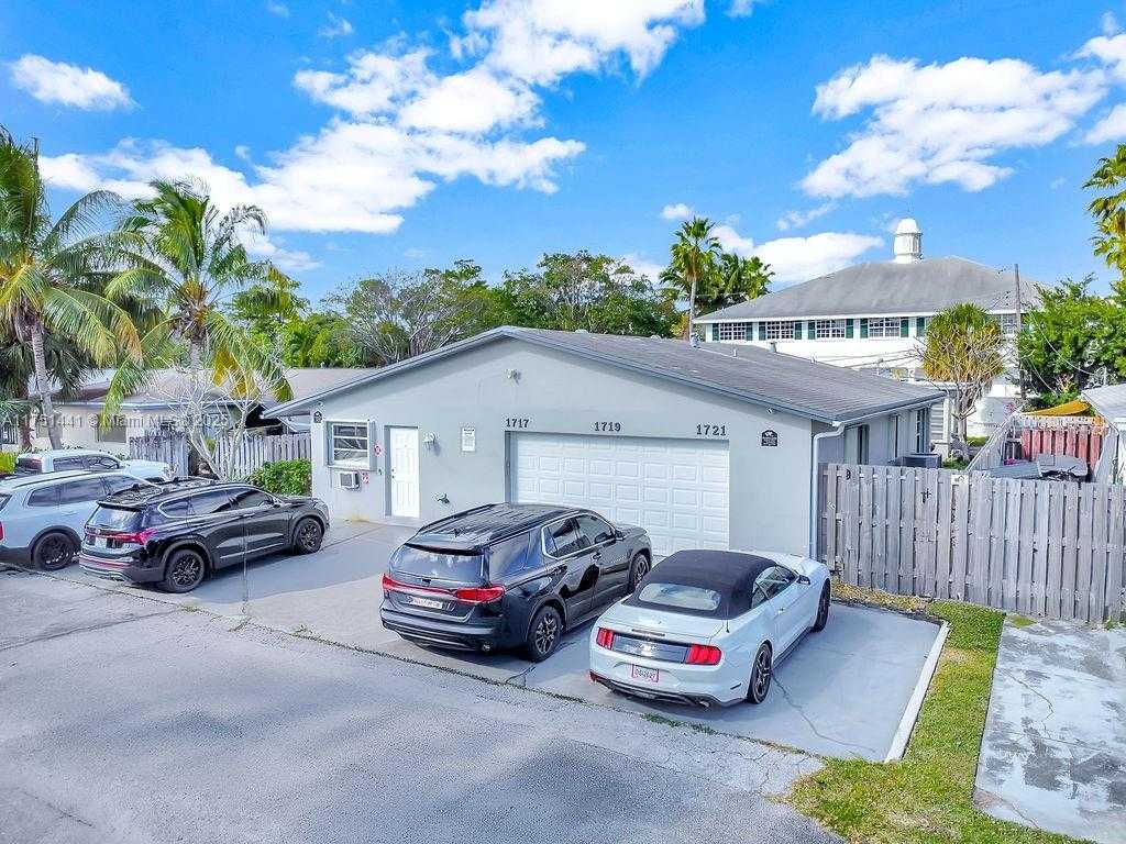 Small Image of 1717 NORTH EAST 25TH ST, Wilton Manors Number 24