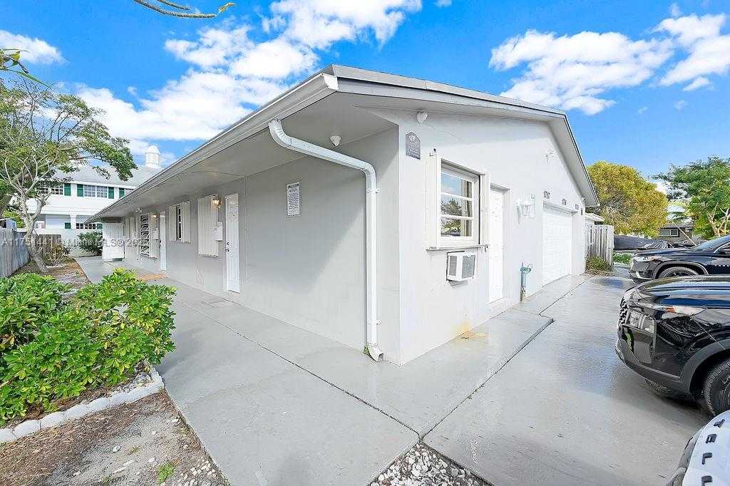 Small Image of 1717 NORTH EAST 25TH ST, Wilton Manors Number 38