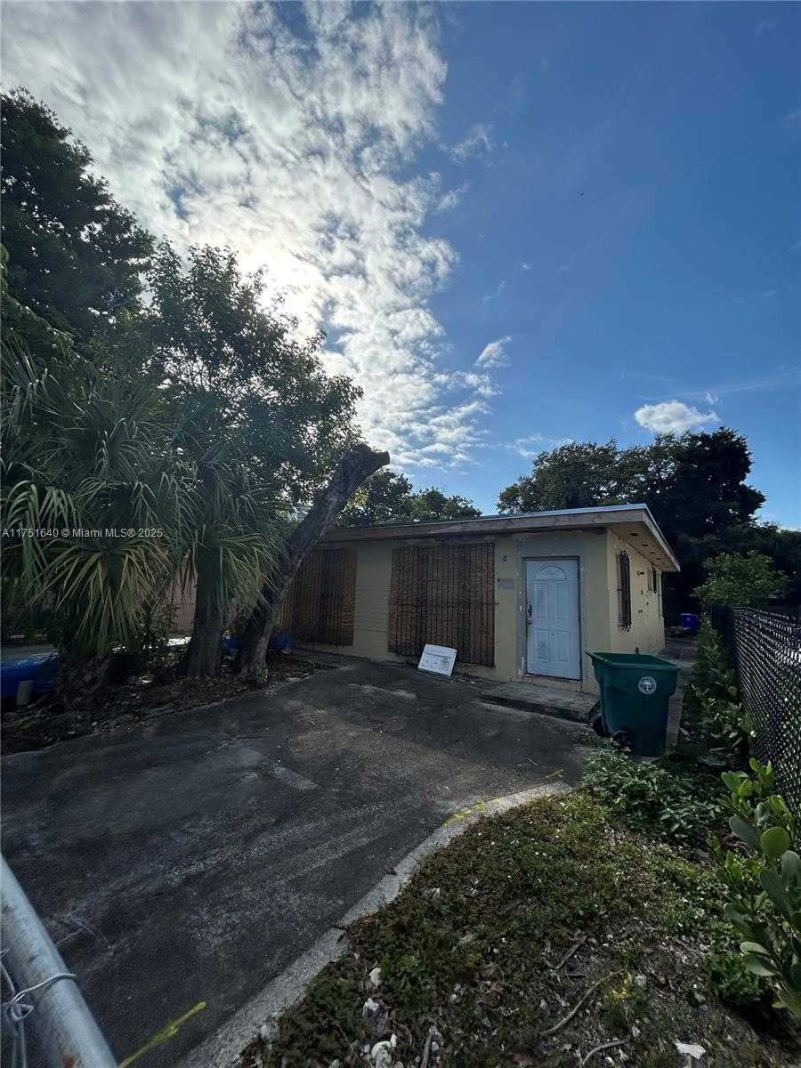 Small Image of 1780 NORTH WEST 15TH ST, Miami Number 3