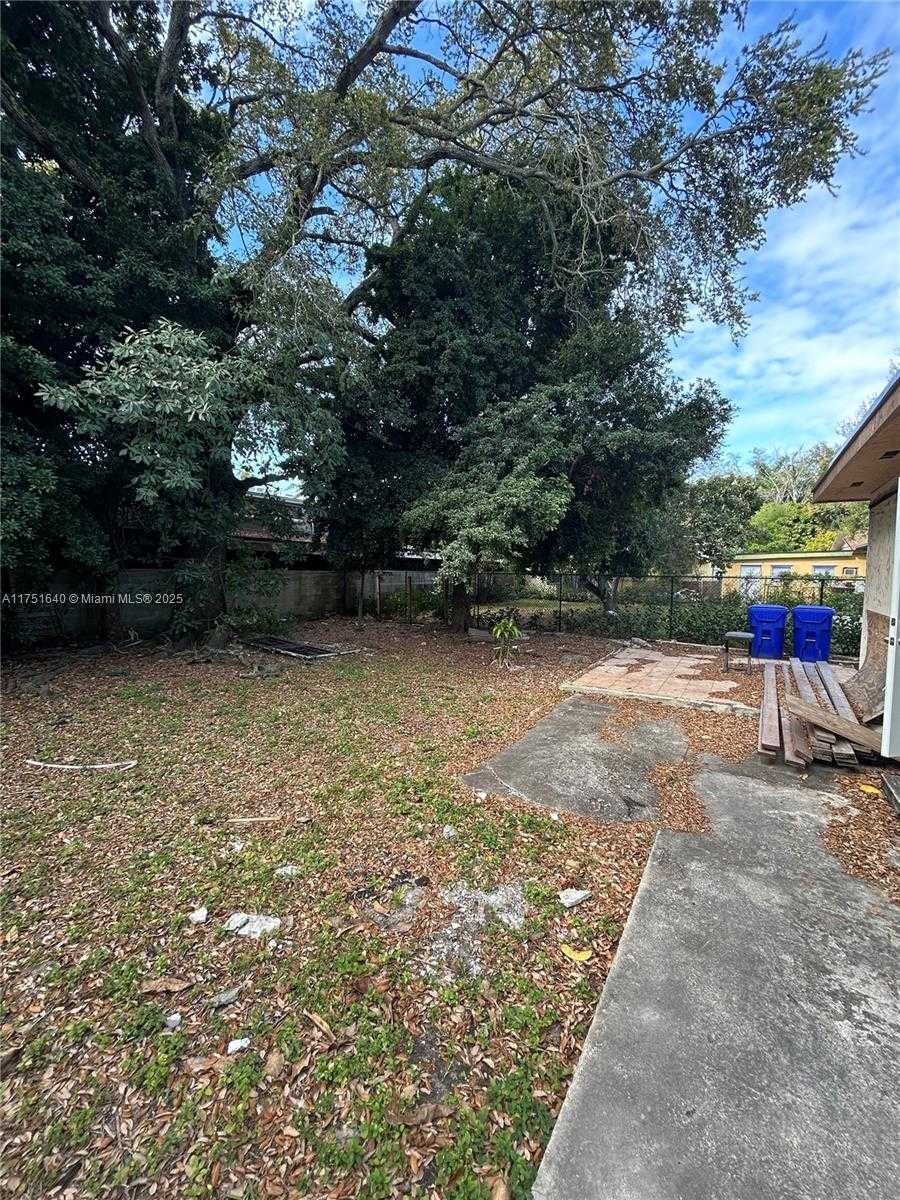 Small Image of 1780 NORTH WEST 15TH ST, Miami Number 9