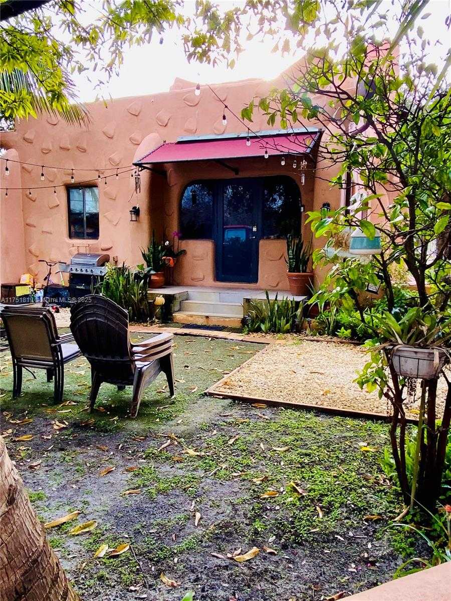 Small Image of 200 AZURE WAY #23, Miami Springs Number 23