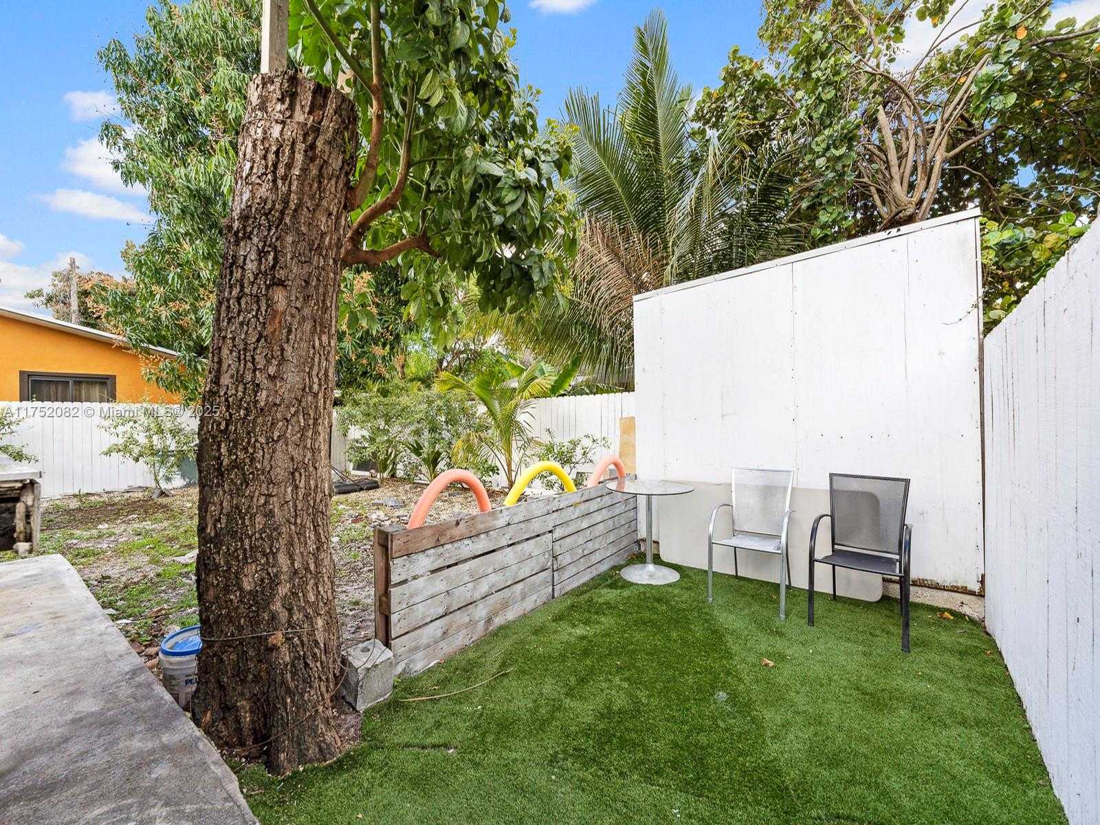 Small Image of 1230 NORTH WEST 35TH ST, Miami Number 25