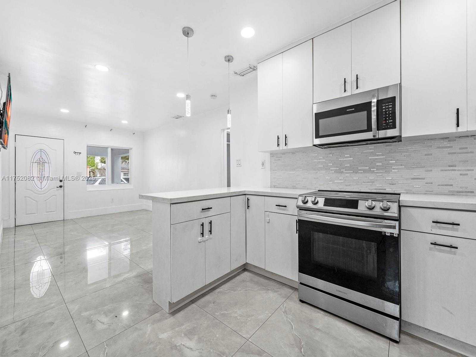 Small Image of 1230 NORTH WEST 35TH ST, Miami Number 4