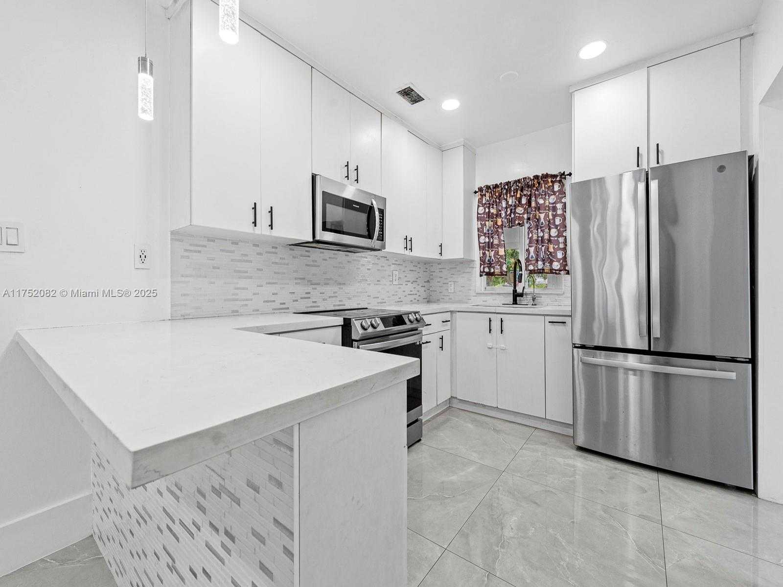 Small Image of 1230 NORTH WEST 35TH ST, Miami Number 5