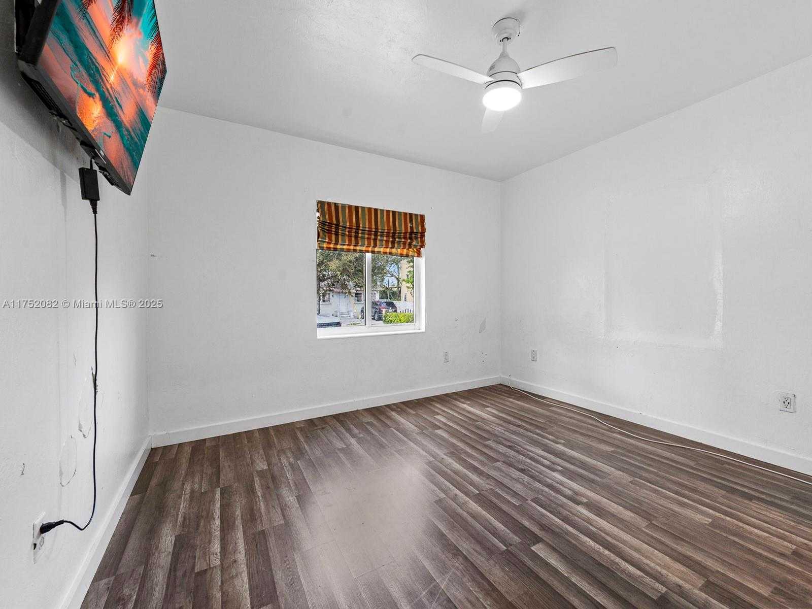Small Image of 1230 NORTH WEST 35TH ST, Miami Number 9
