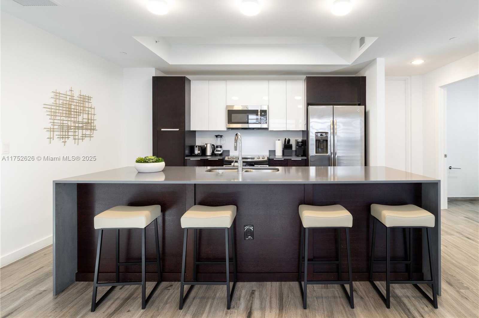 Small Image of 2955 BIRD AVE #6, Miami Number 21