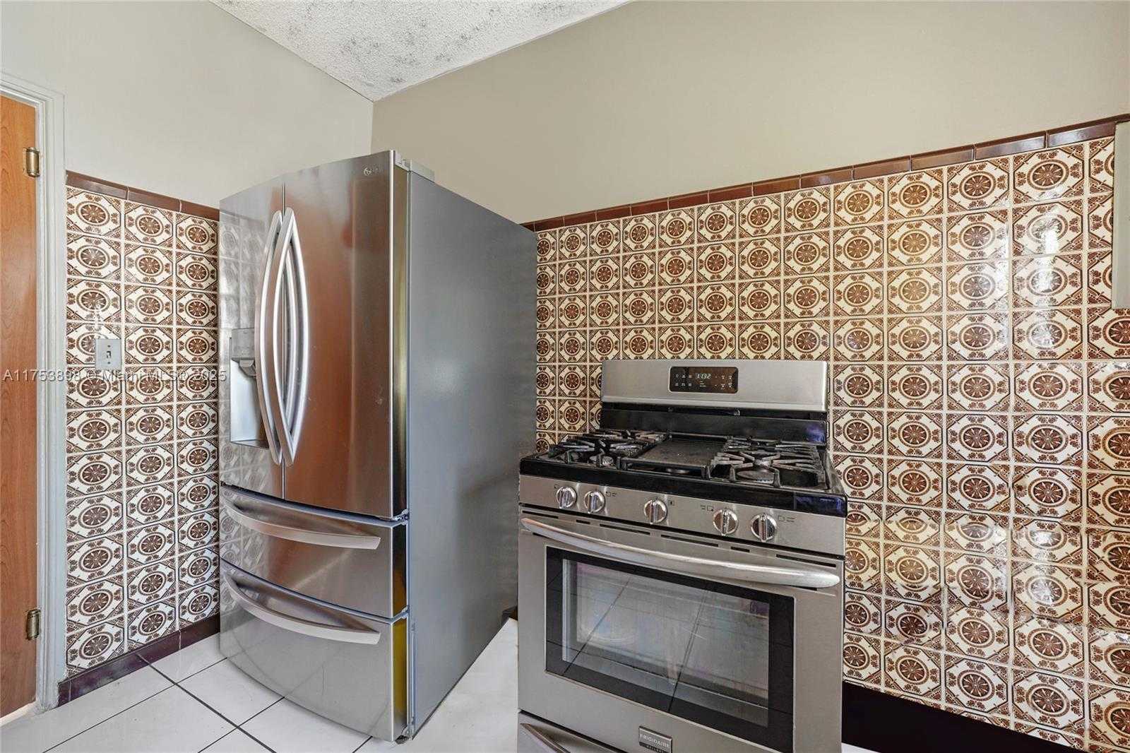 Small Image of 4727 NORTH EAST 1ST CT #3, Miami Number 18