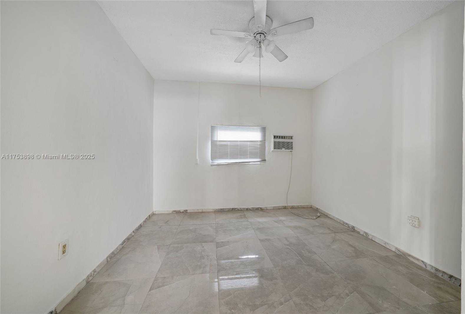 Small Image of 4727 NORTH EAST 1ST CT #3, Miami Number 31