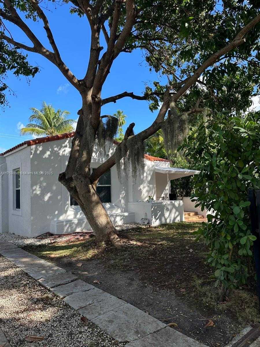 Small Image of 4727 NORTH EAST 1ST CT #3, Miami Number 39