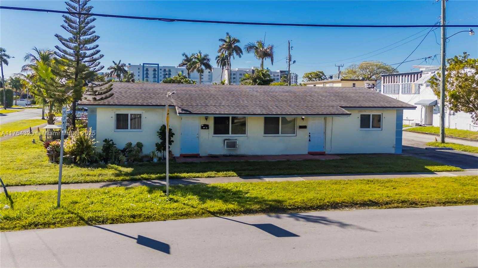 Small Image of 137 NORTH EAST 1ST CT #2, Dania Beach Number 2