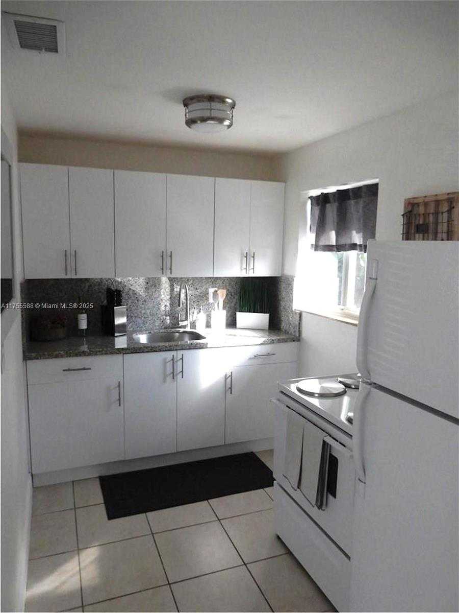 Small Image of 231 SOUTH WEST 15TH ST #8, Pompano Beach Number 10