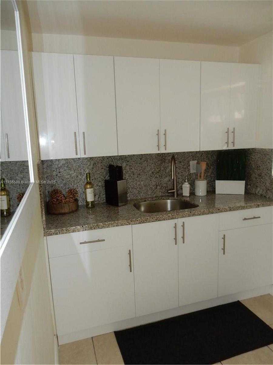 Small Image of 231 SOUTH WEST 15TH ST #8, Pompano Beach Number 14