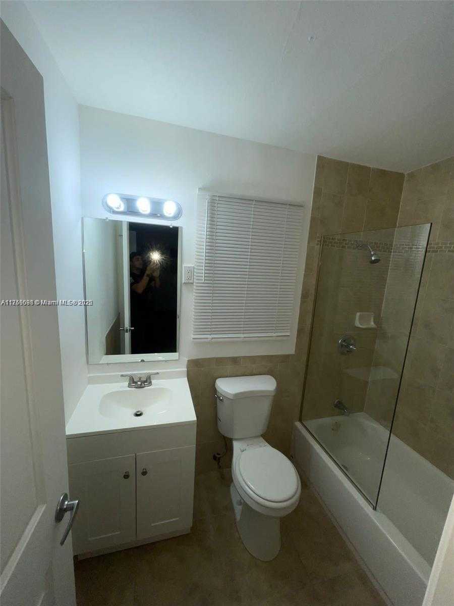 Small Image of 231 SOUTH WEST 15TH ST #8, Pompano Beach Number 18