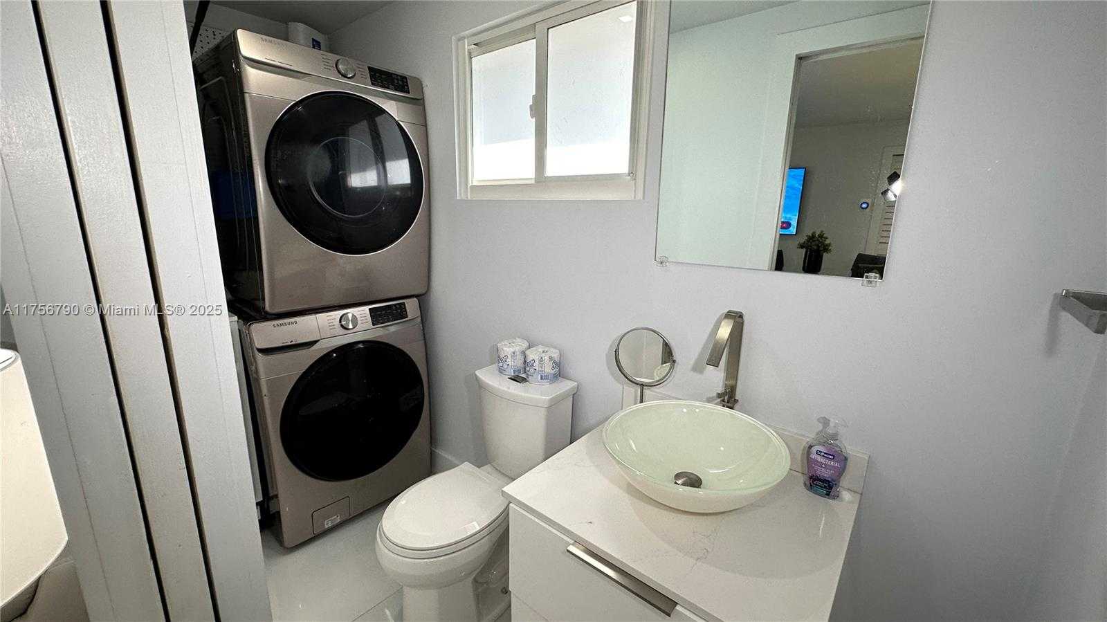 Small Image of 4288 SOUTH WEST 9TH ST, Miami Number 18