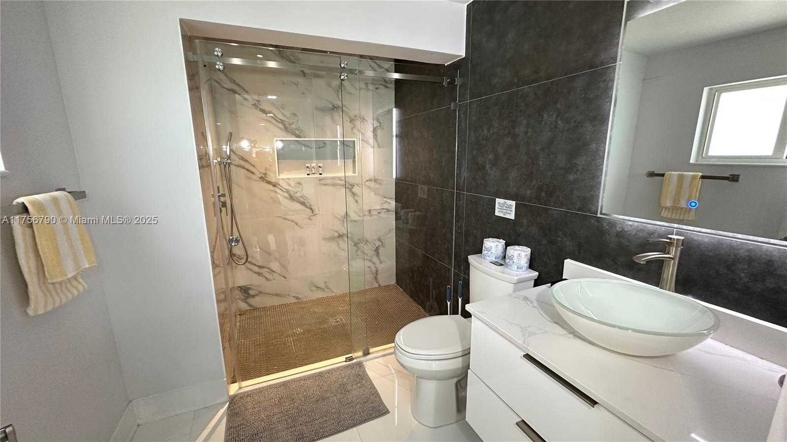Small Image of 4288 SOUTH WEST 9TH ST, Miami Number 21