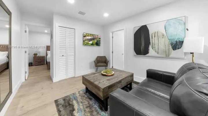 Small Image of 4288 SOUTH WEST 9TH ST, Miami Number 5