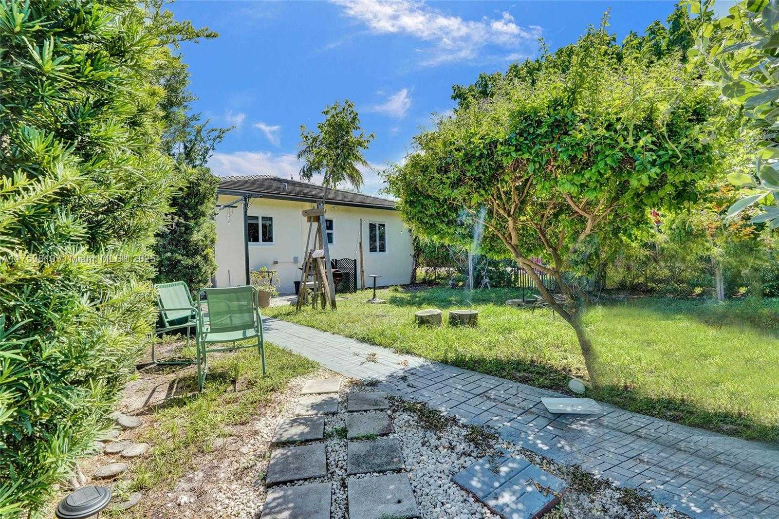 Small Image of 12055 NORTH EAST 9TH AVE #2, Biscayne Park Number 40