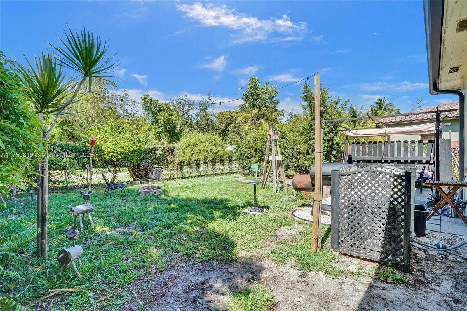 Small Image of 12055 NORTH EAST 9TH AVE #2, Biscayne Park Number 41