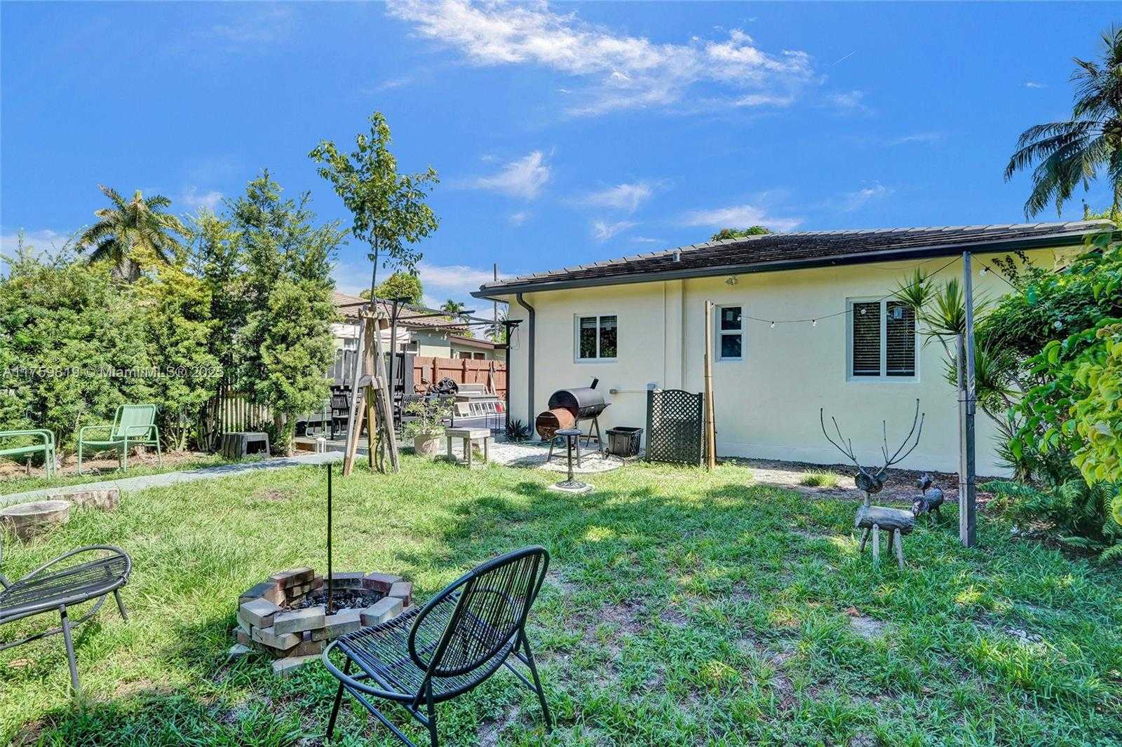 Small Image of 12055 NORTH EAST 9TH AVE #2, Biscayne Park Number 42