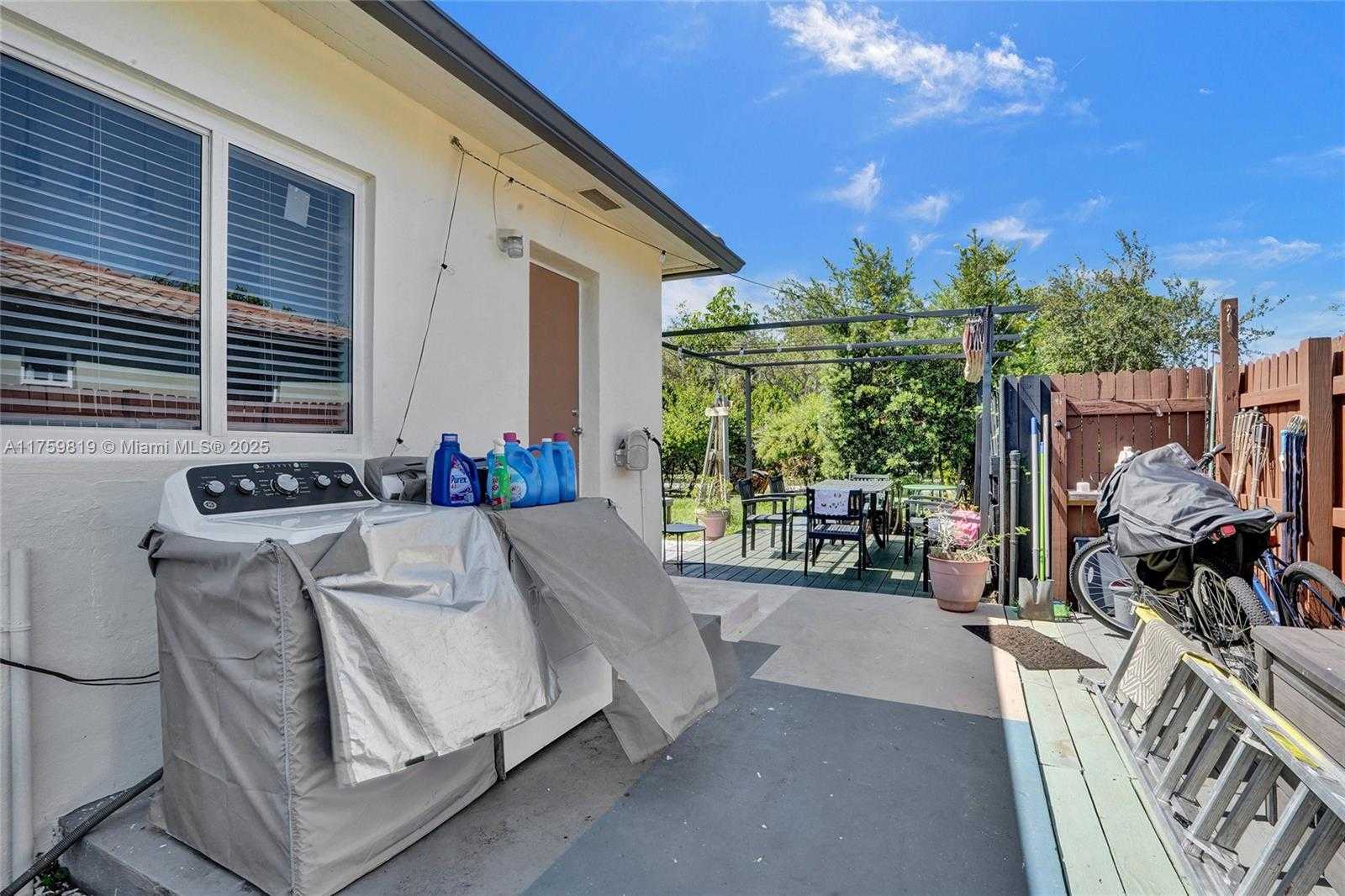 Small Image of 12055 NORTH EAST 9TH AVE #2, Biscayne Park Number 45