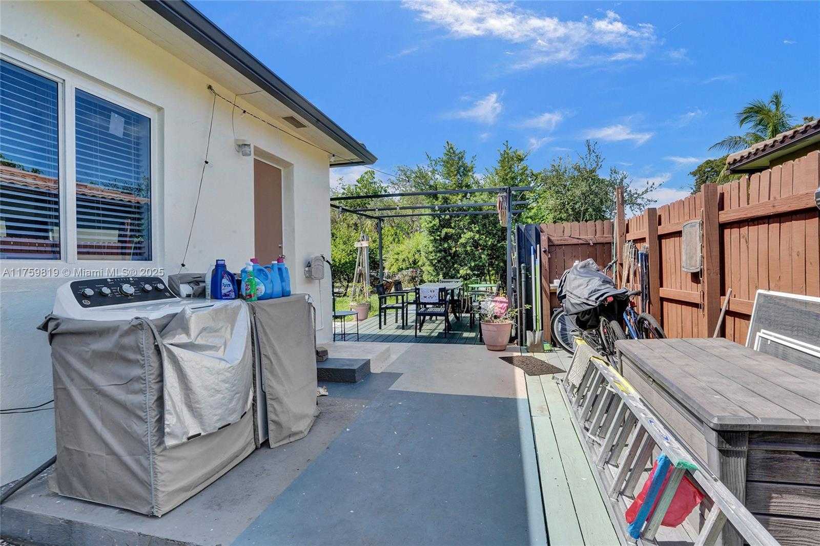 Small Image of 12055 NORTH EAST 9TH AVE #2, Biscayne Park Number 47