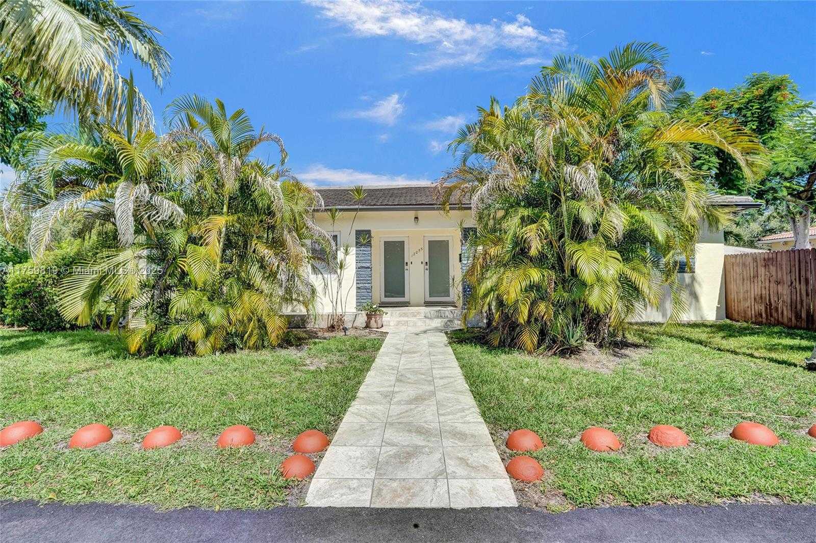 Small Image of 12055 NORTH EAST 9TH AVE #2, Biscayne Park Number 5