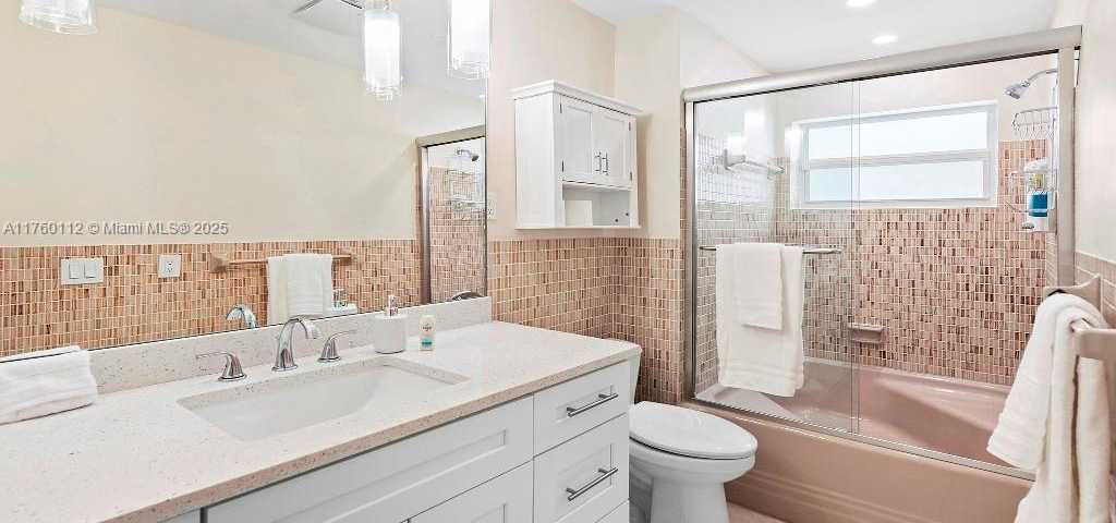 Small Image of 1765 NORTH EAST 58TH ST, Fort Lauderdale Number 18