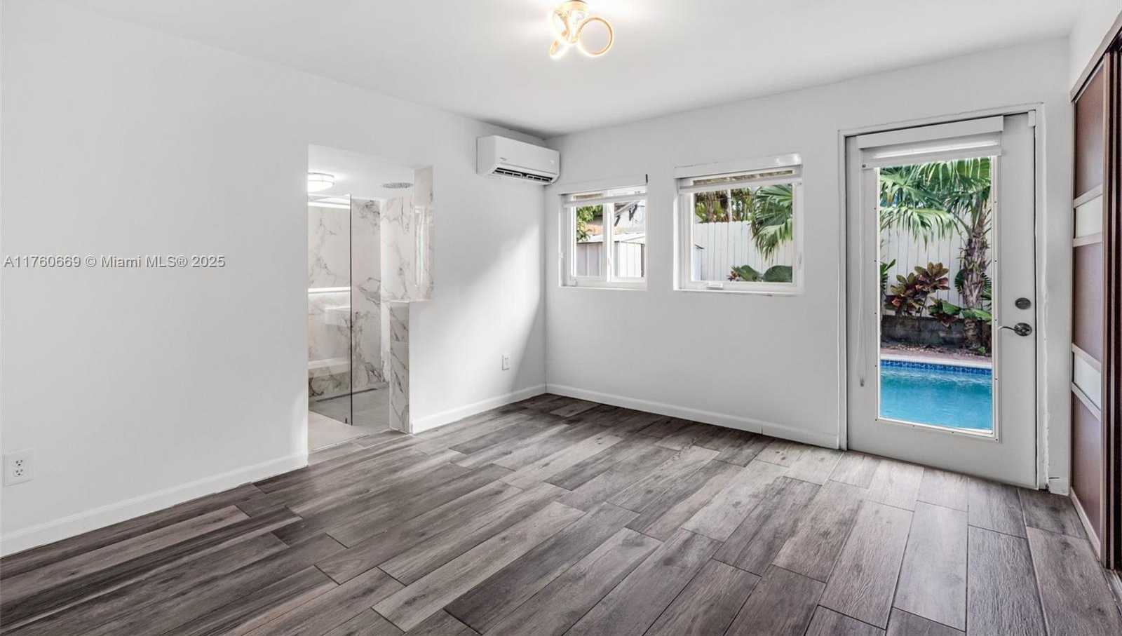Small Image of 3800 CHARLES TER, Miami Number 10