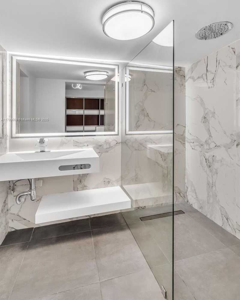 Small Image of 3800 CHARLES TER, Miami Number 14