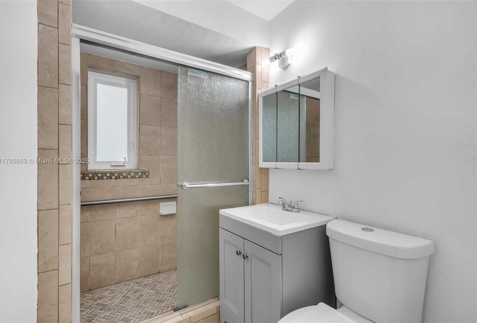 Small Image of 3800 CHARLES TER, Miami Number 28