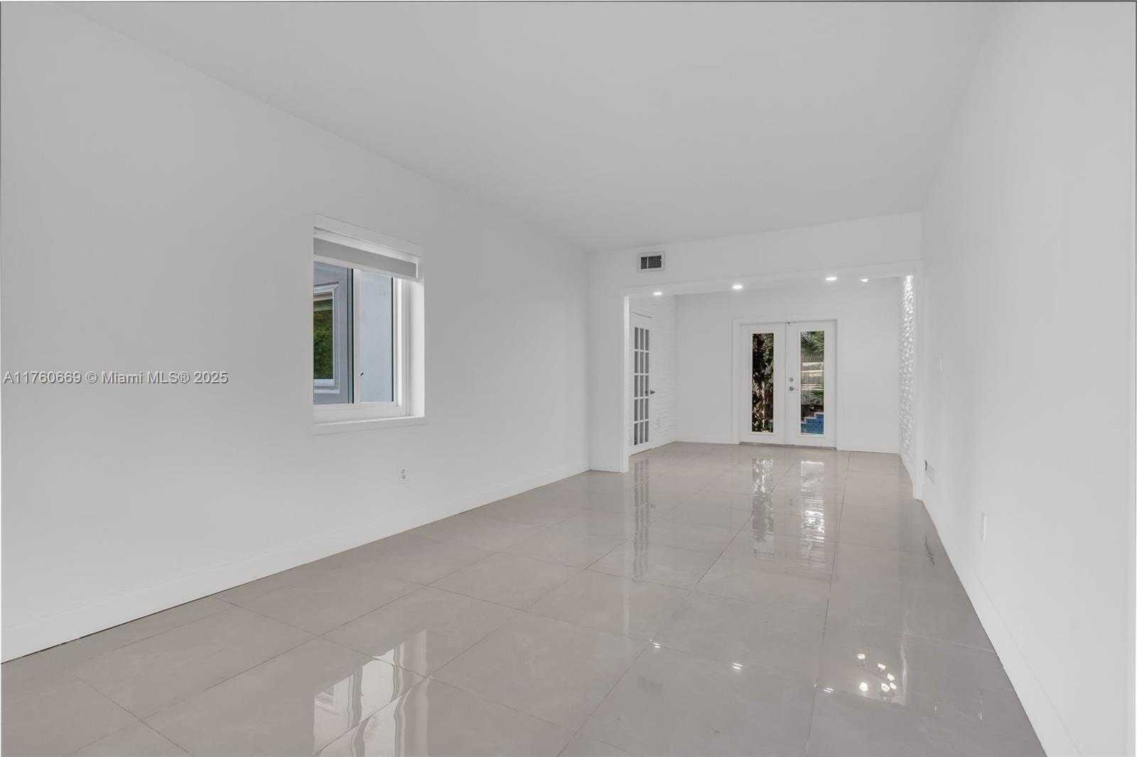 Small Image of 3800 CHARLES TER, Miami Number 5