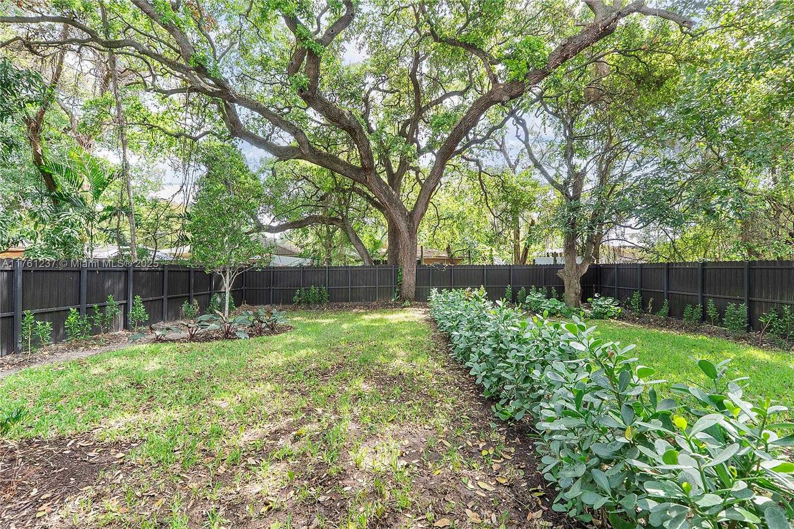 Small Image of 5431 NORTH WEST 5TH AVE #2, Miami Number 16