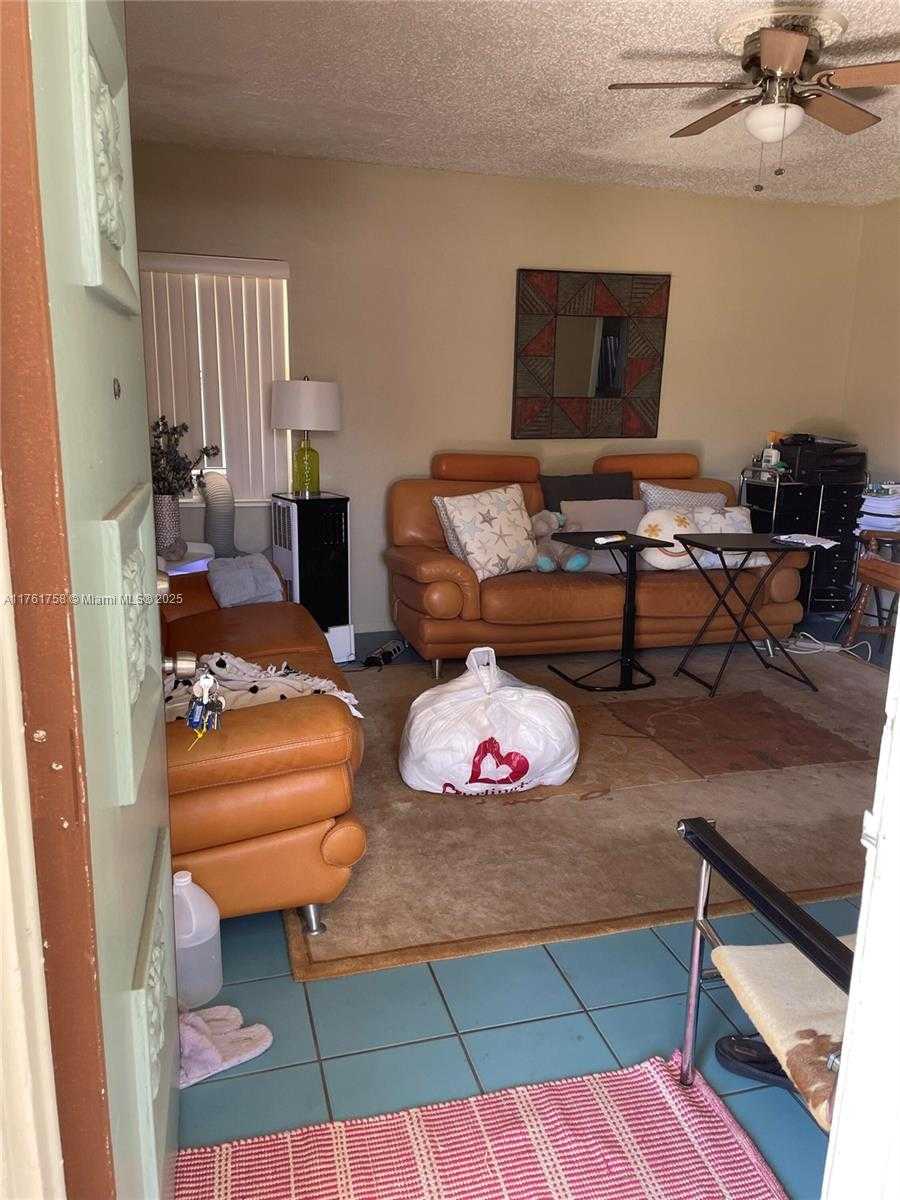 Small Image of 208 SOUTH WEST 2ND PL #2, Dania Beach Number 21
