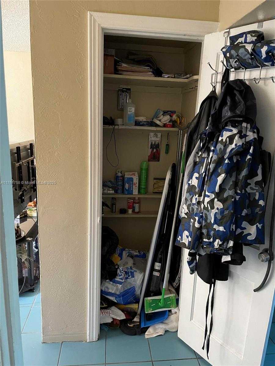 Small Image of 208 SOUTH WEST 2ND PL #2, Dania Beach Number 23