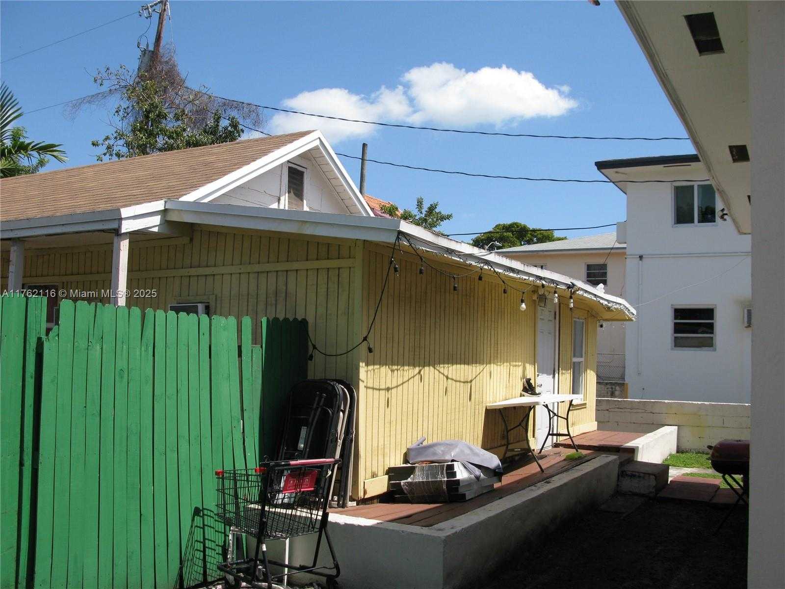 Small Image of 621 SOUTH WEST 10TH ST #5, Miami Number 15